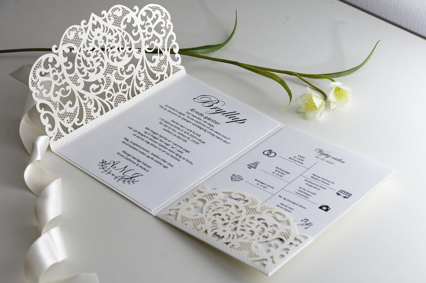 Elfenbens lasercut invitationssæt