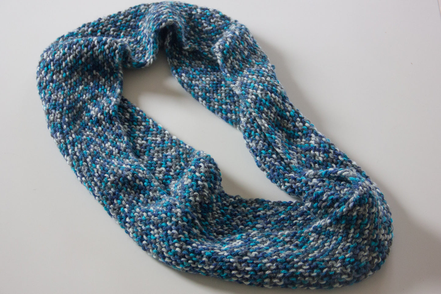 Blue Round Knitted Scarf