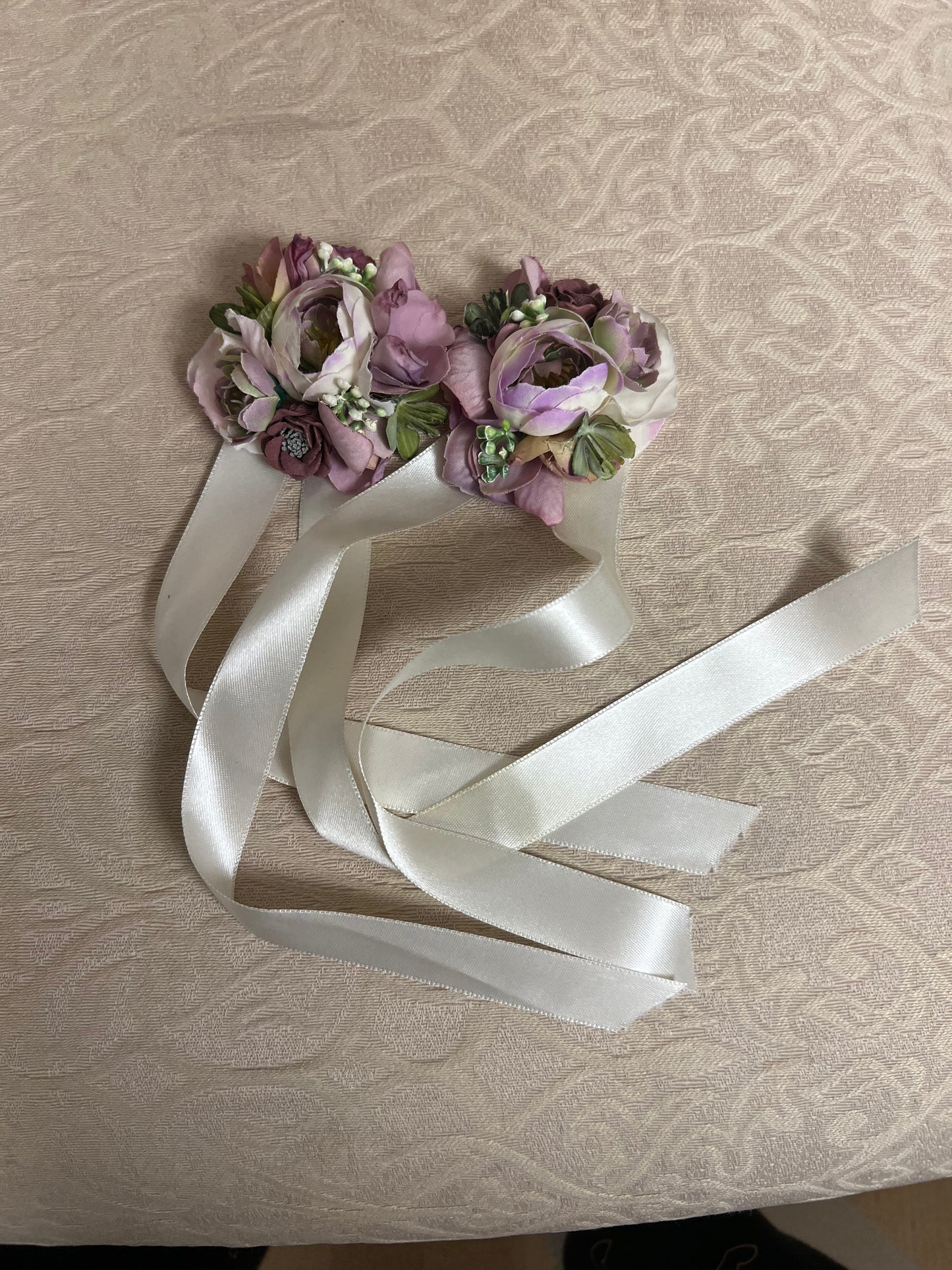 Blomstret armbånd
