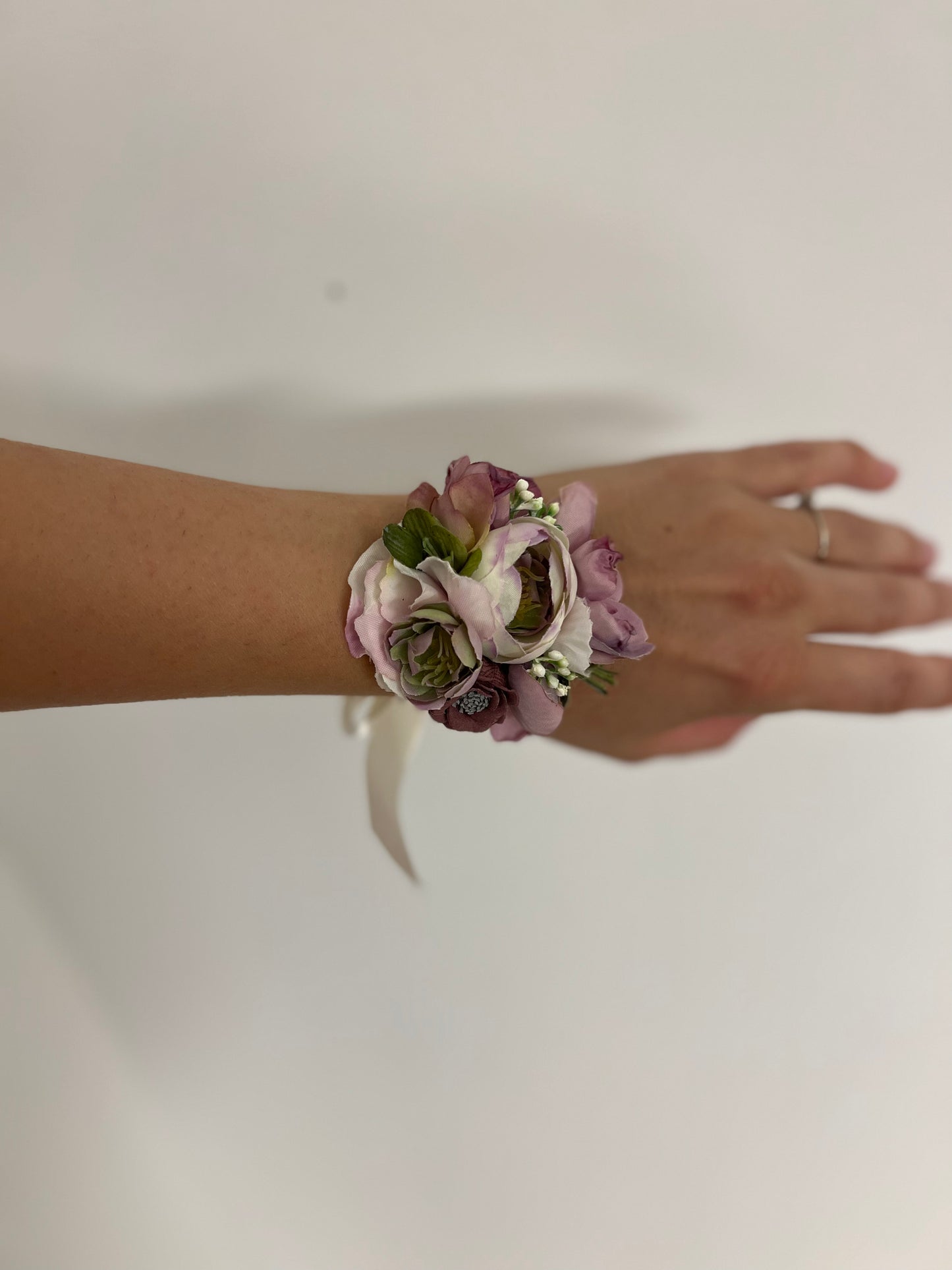 Blomstret armbånd